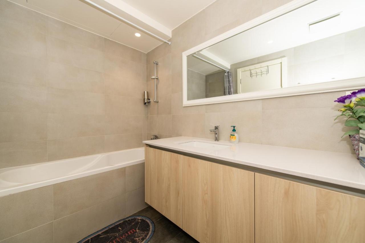 Modern Luxury In Belgrade Waterfront With Views Belgrado Exterior foto