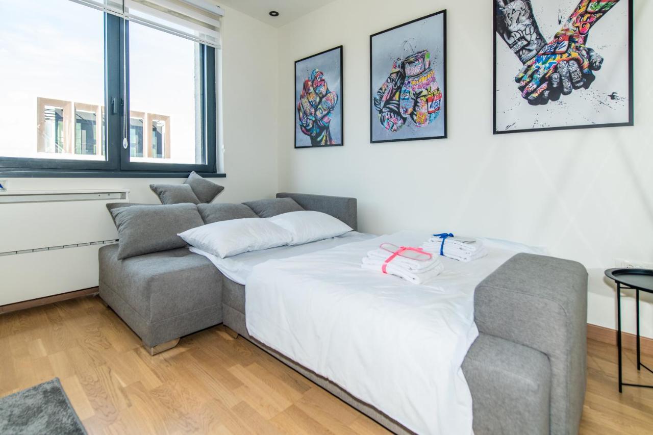 Modern Luxury In Belgrade Waterfront With Views Belgrado Exterior foto